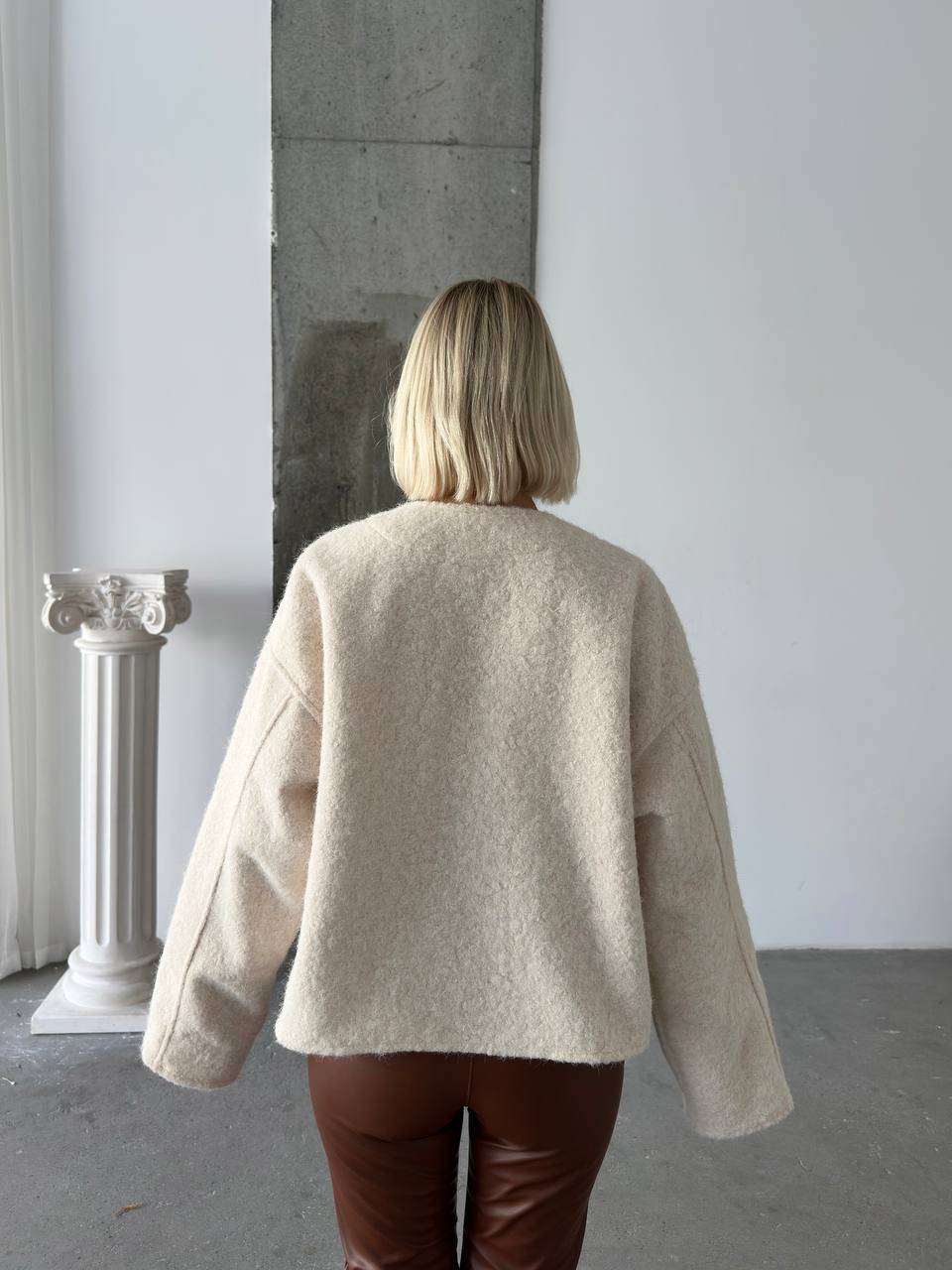 Oversized-Jacket in Weiss