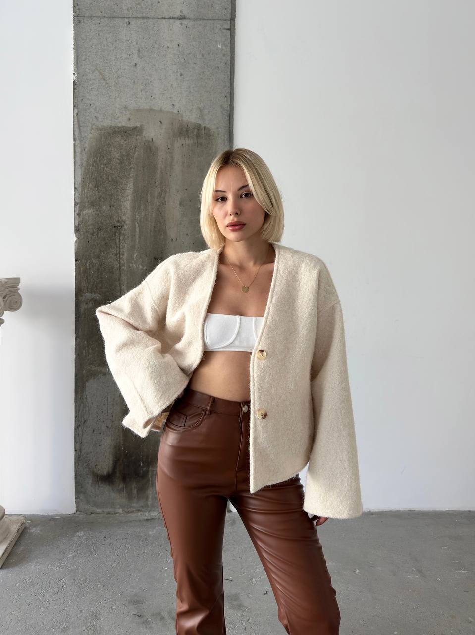 Oversized-Jacket in Weiss